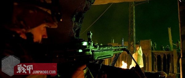 美国黑鹰战机坠落视频,黑鹰坠落最震撼视频