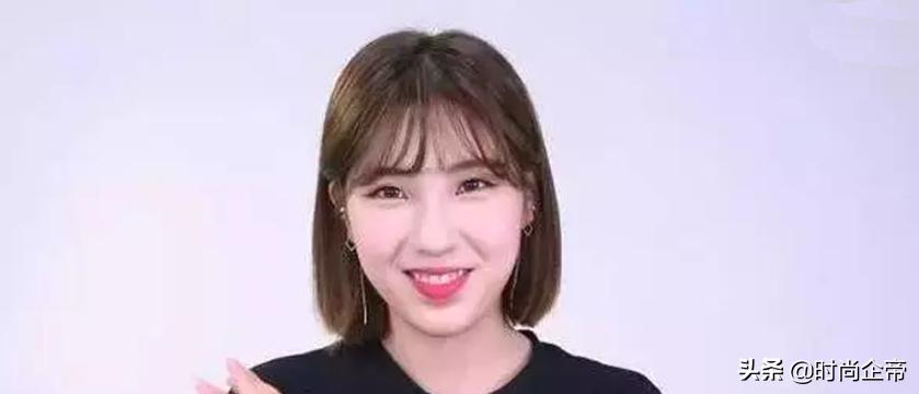 自己剪八字刘海教程学生简单,如何剪法式刘海教程学生