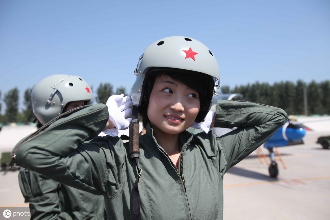 别总盯着公务员,公务员和铁饭碗才是最稳定的工作