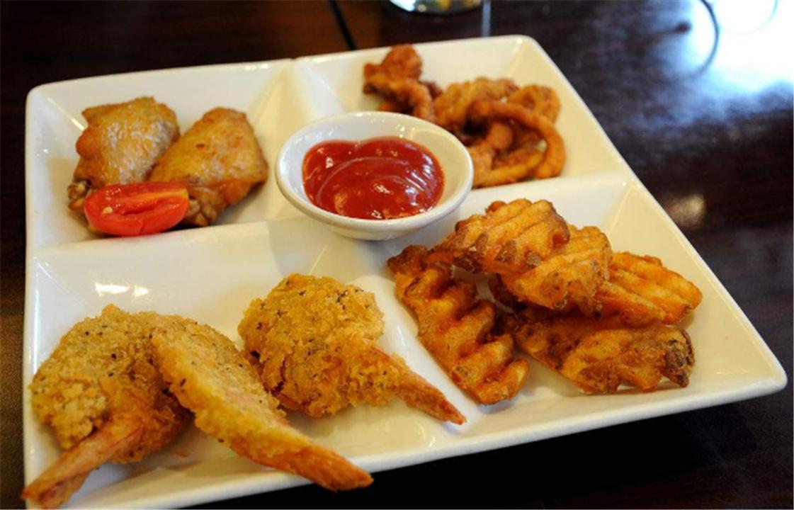 13岁女孩有胡子吃什么可以消,13岁小孩长喉结长胡子还长个吗