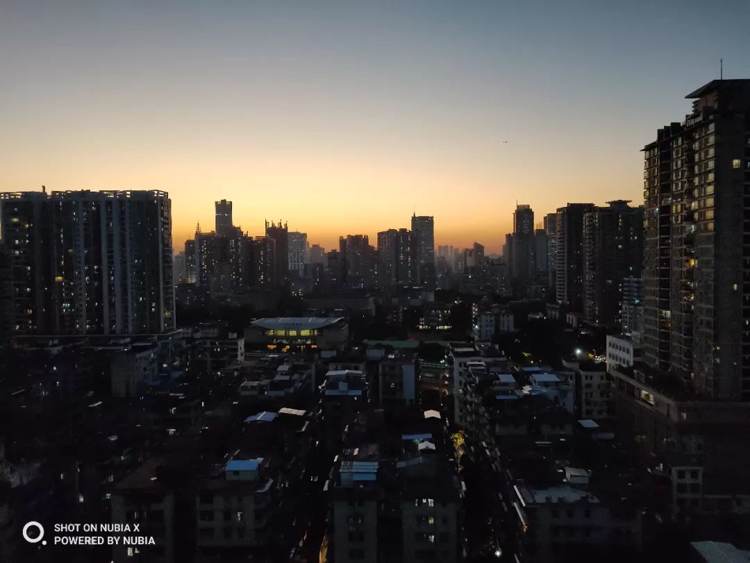 努比亚x是无法超越的经典,努比亚x颜值如何