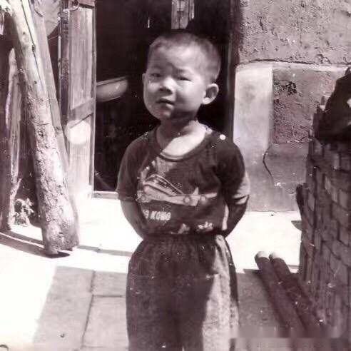 哪一年岳云鹏14岁郭德纲26岁,岳云鹏王宝强郭德纲马云成长史