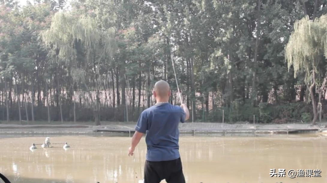 抛竿技巧新手入门台钓,台钓钓鱼基础技巧图解大全