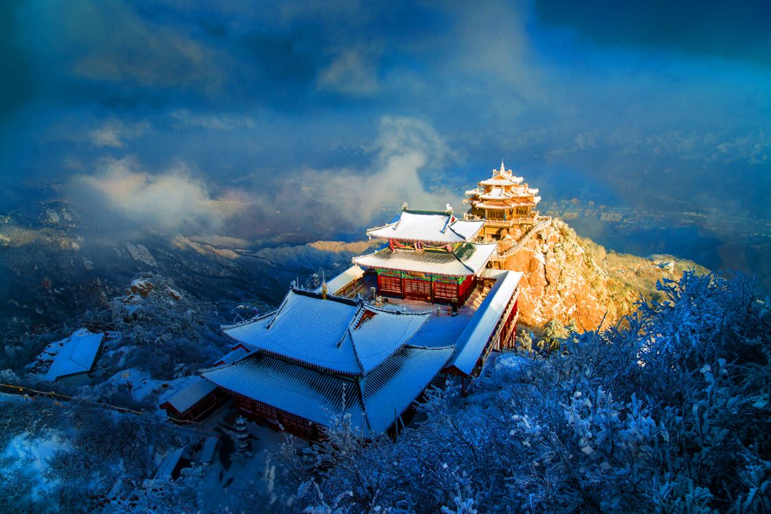 中国三大高峰玉龙雪山,玉龙雪山4680米登顶成功照片