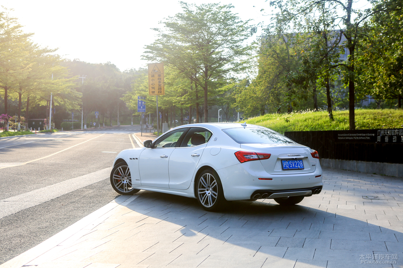 玛莎拉蒂ghibli和s350,玛莎拉蒂ghibli测试评价