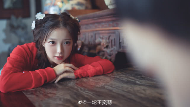 榛勬硥鎽嗘浮cos,榛勬硥鎽嗘浮cosplay