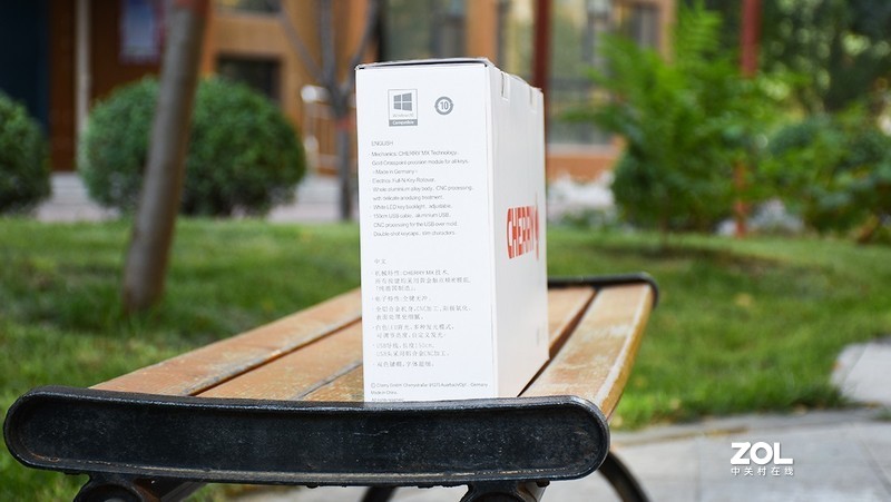 国风涂装键盘,樱桃mx1.1红轴机械键盘测评