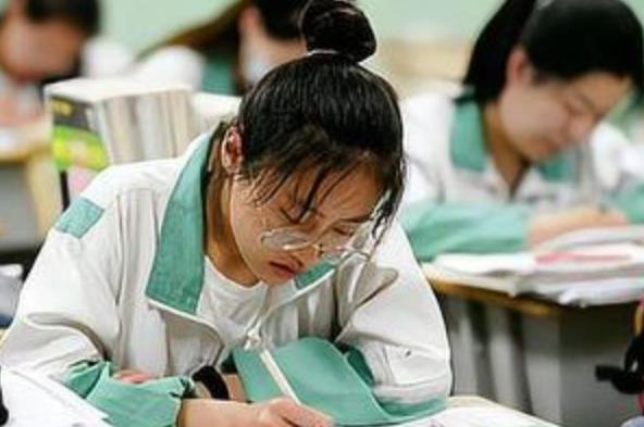 民办二本和公办二本的区别,民办二本和公办二本差别真的很大