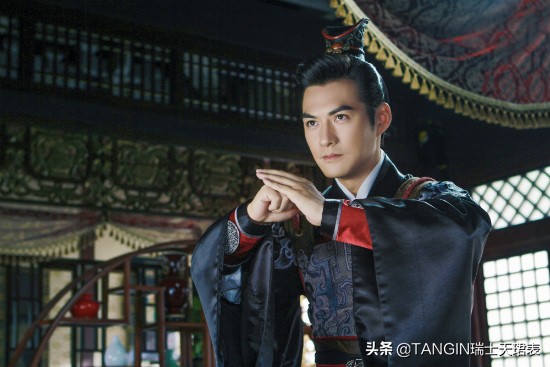 严屹宽为何逐渐沦为配角,严屹宽为什么现在事业有成