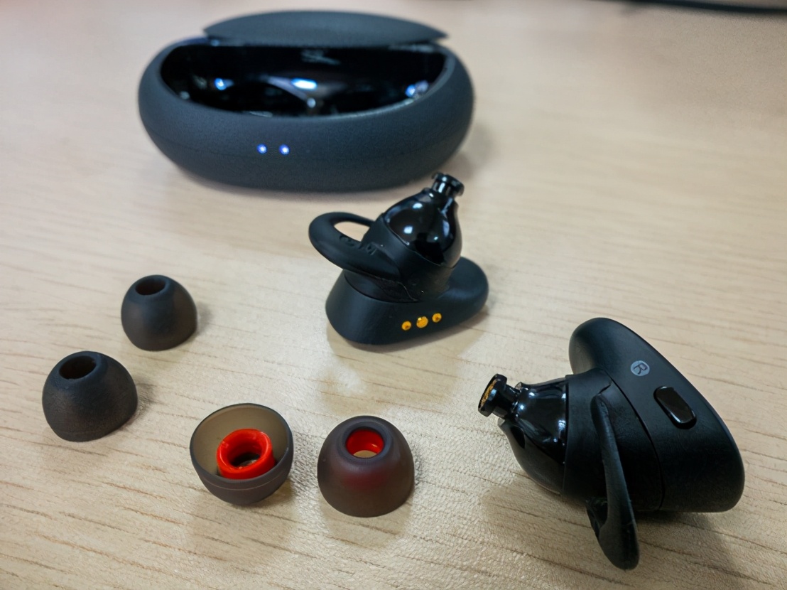 澹伴様libertyair2pro鐪熷亣杈ㄥ埆,澹伴様闄嶅櫔鑸眑ibertyair2pro