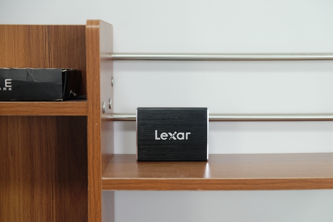 三星闪迪移动固态哪个好,闪迪跟三星内存卡哪个好