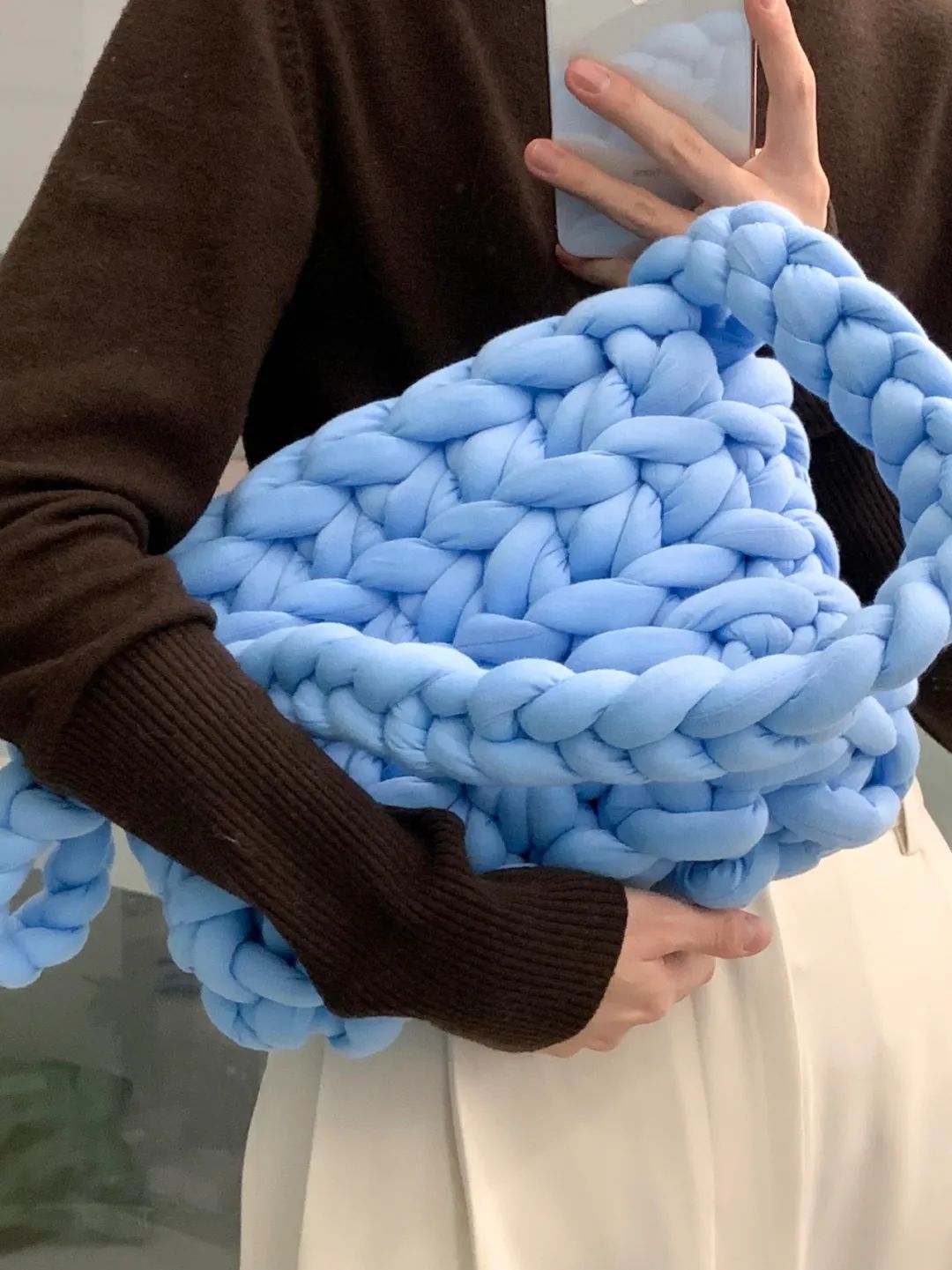 鞠婧祎妆容和杨幂对比,鞠婧祎穿山寨货被发现