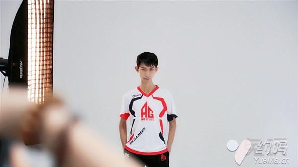 梦泪直播间诡异事件,梦泪自爆