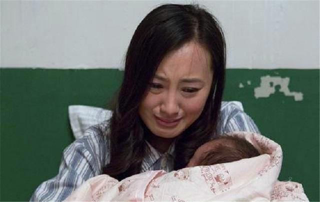 95后宝妈生宝宝后有什么症状,95后妈妈生完孩子性情大变