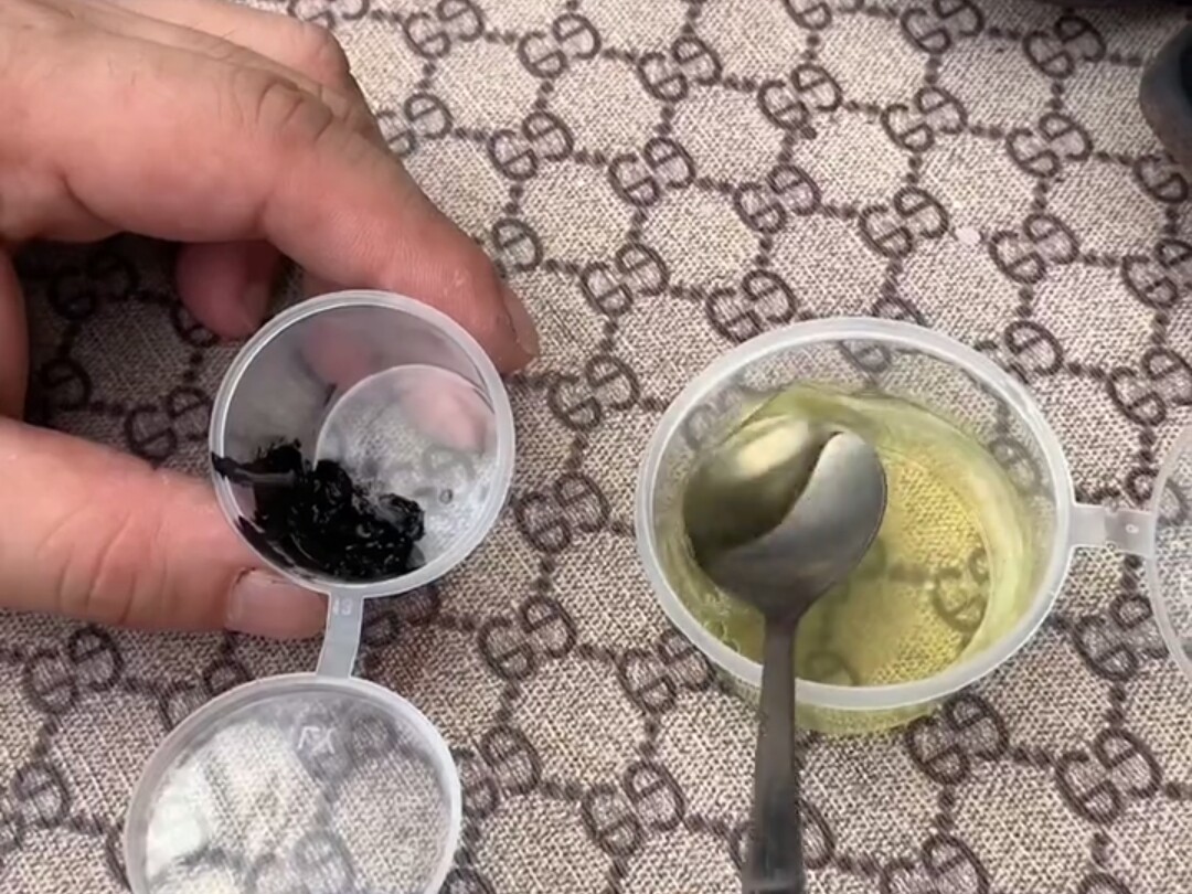 真皮衣刮破了如何补救,真皮衣破了怎样修复