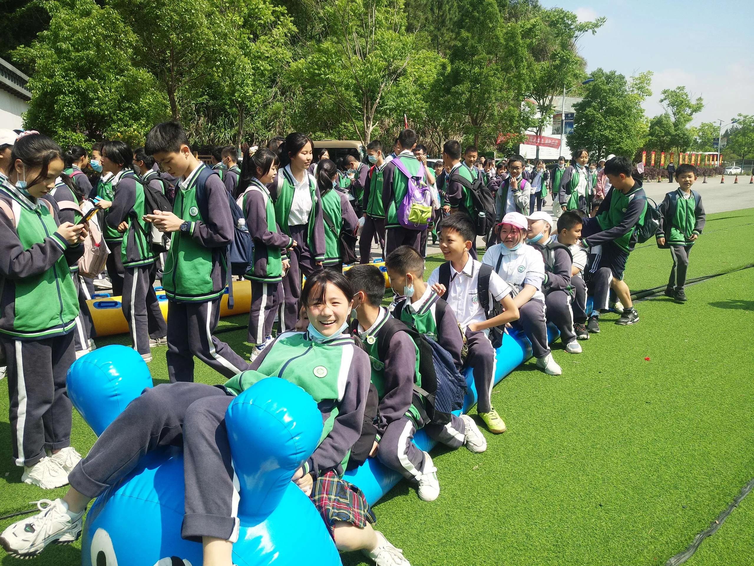 岳阳华夏双语学校明志学堂,岳阳市国防教育