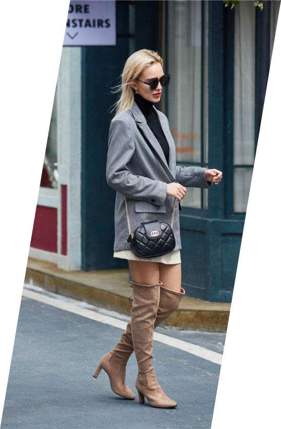 休闲百搭斜挎云朵包,高级感白色大包包洋气大方