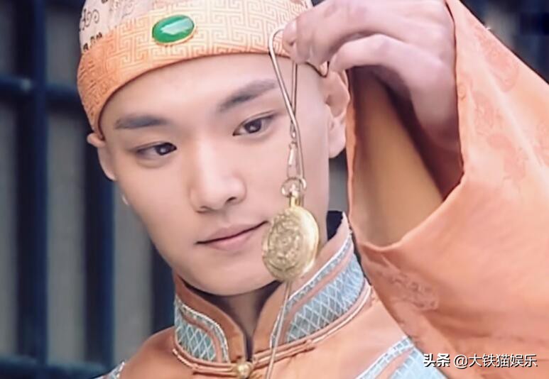 盘点古装用扇子行云流水的打戏,盘点十位古装男星打戏