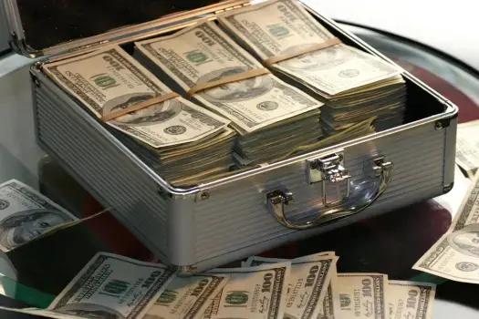 借了高利贷还不上怎么办？你得知道怎么用法律保护自己