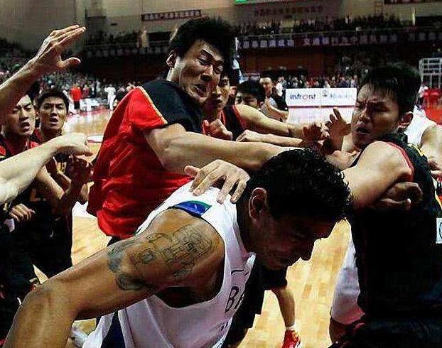 中国男篮十大经典之战打架,中国男篮打架十大高手排行