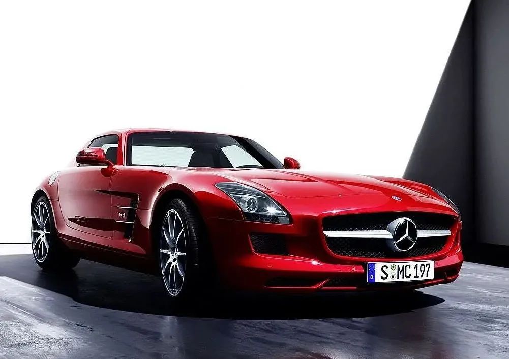 土豪本豪，传说中的奔驰四大*用御**改装厂