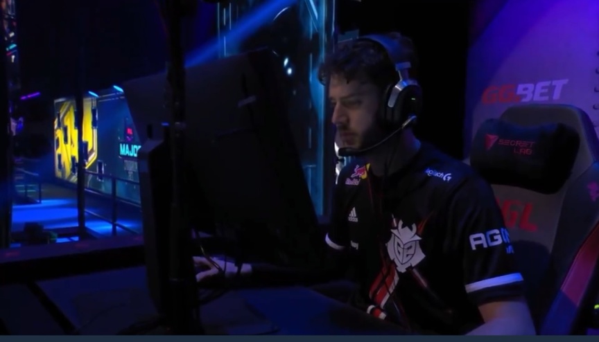 major传奇组navi对g2,19年major半决赛navi对战ence