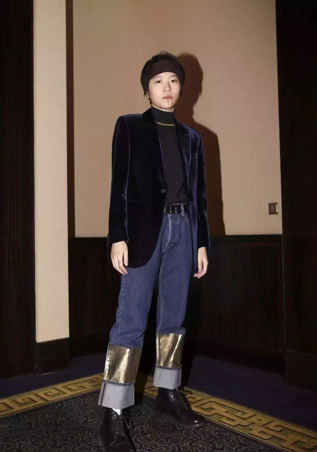 什么牛仔裤卷边好看还好穿,男士百搭休闲修身裤卷边裤夏款