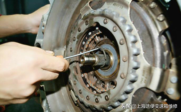 大众迈腾变速箱故障维修多少钱,大众迈腾提示变速箱故障怎么回事