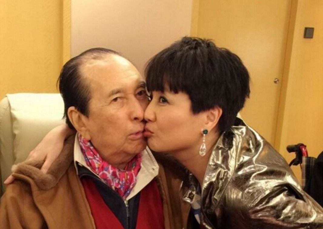 澳门老一代赌王何鸿燊近况,澳门赌王输给何鸿燊了吗