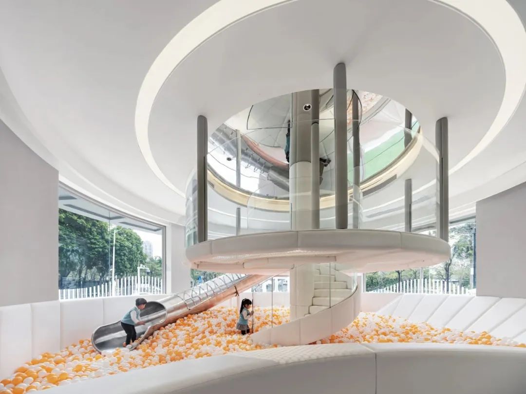 名人孩子做校友,14年稳居深圳C位的戏剧幼儿园,满足了我的期待