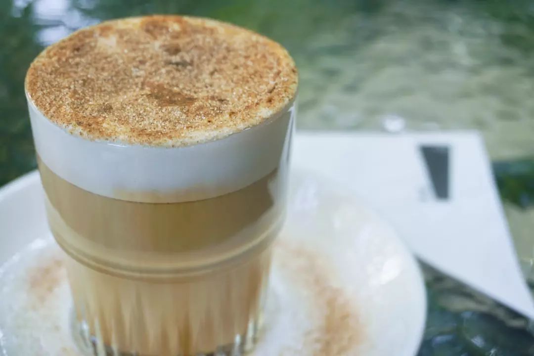 花椒、蛋烘糕和肉桂，对头，这里是咖啡店