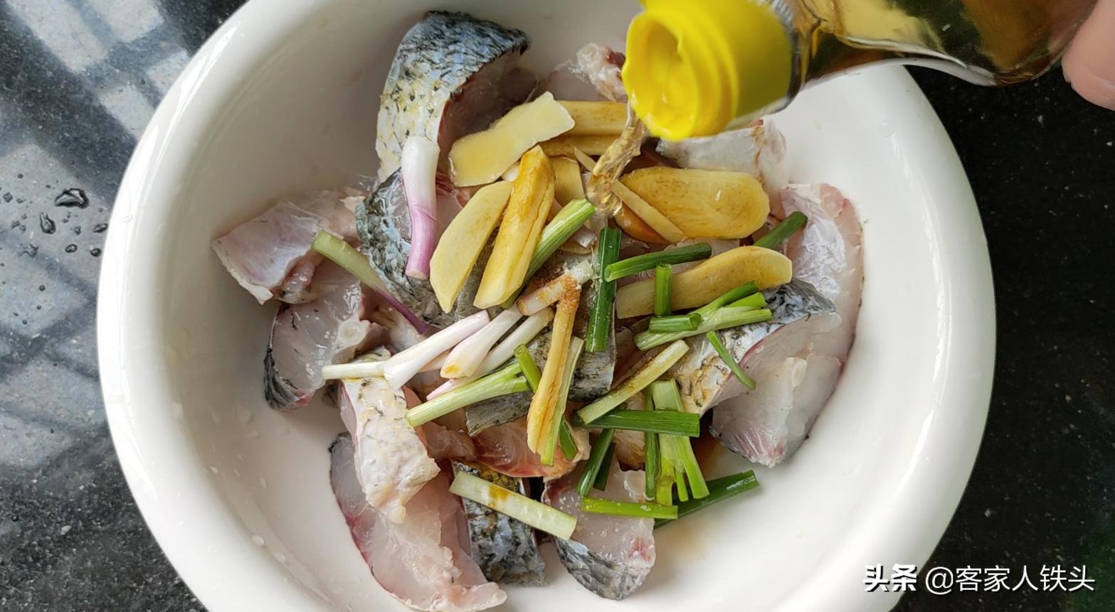 草鱼这样吃才过瘾教你秘制做法,草鱼最过瘾吃法