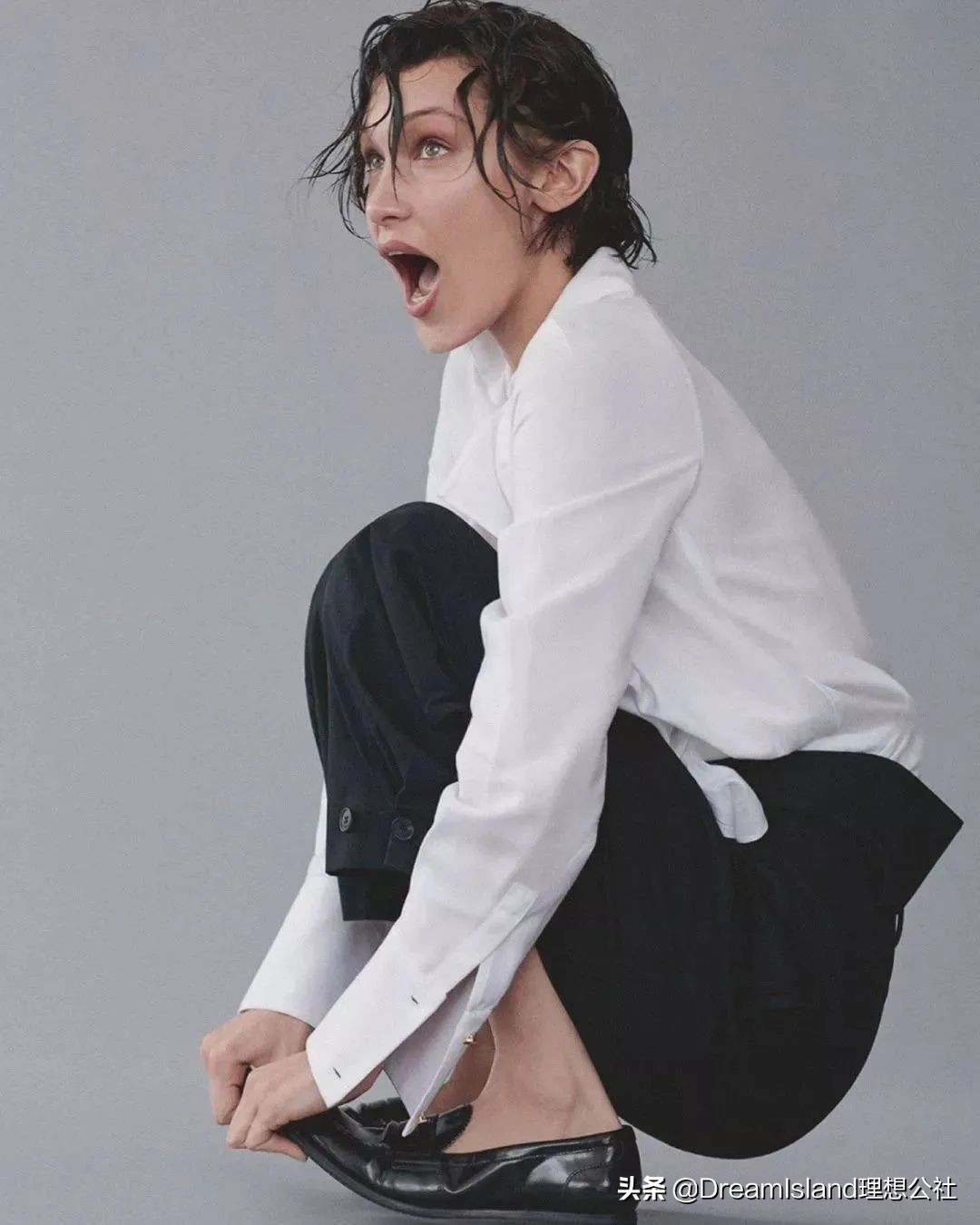 街拍白色乐福鞋,达妹街拍图文