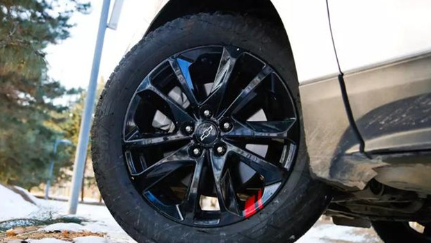 探界者1.5t与本田冠道1.5t,雪佛兰探界者在国内市场如何