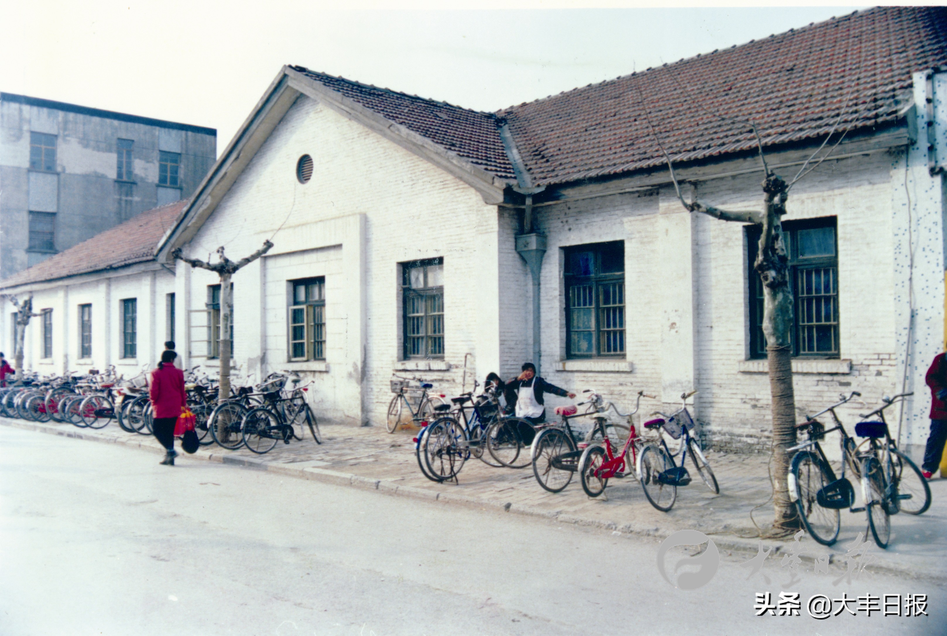 悬壶济世心怀苍生,悬壶济世渡苍生医者仁心