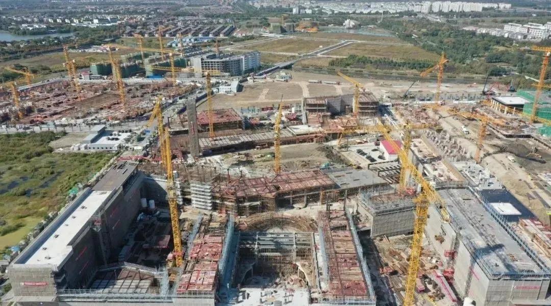 上海“一姐”首次扩张!兰生复旦分校建成,这个区成为赢家