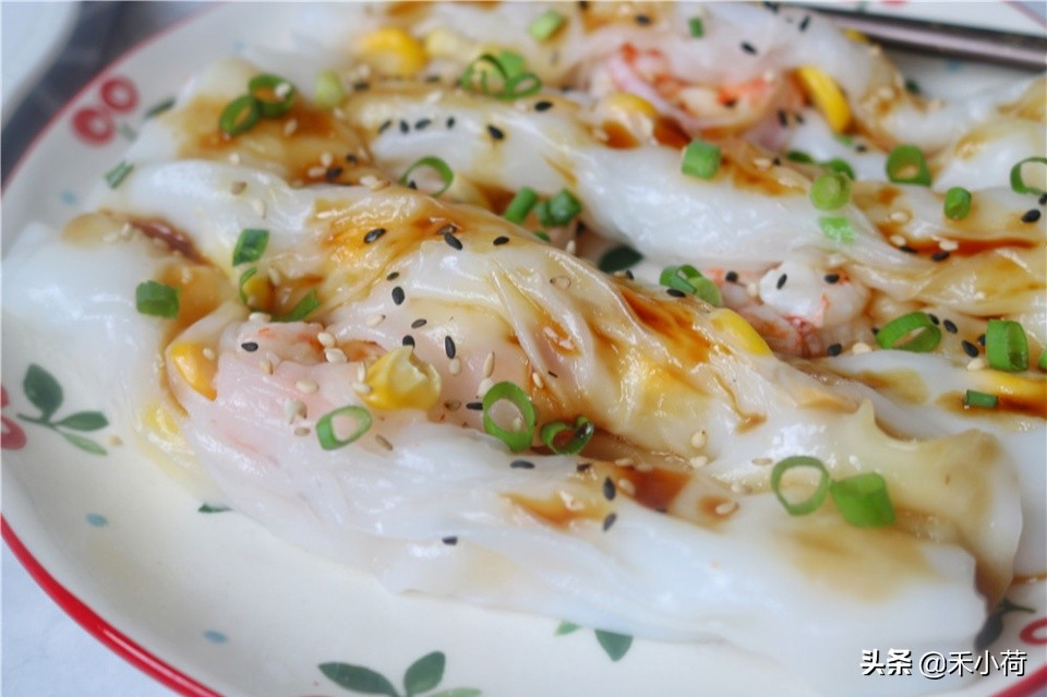 鲜虾肠粉制作小视频,肠粉自己制作