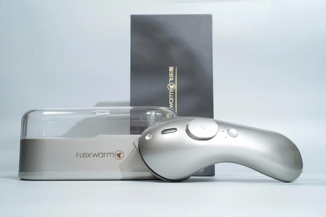 电熨斗去除衣服褶皱,衣服怎么熨小褶皱好用