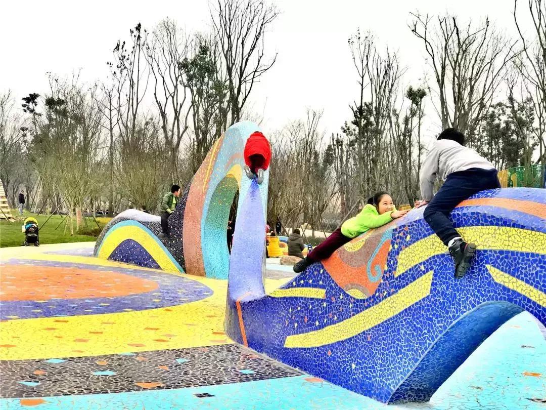 宛若美人卧成都,江家艺苑了解一下