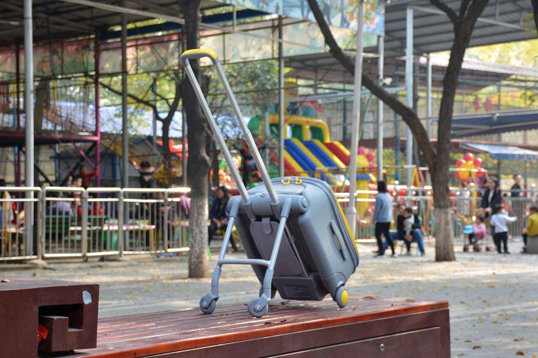 稚行遛娃箱B-Duck合作款评测:一箱两用能座还能装,券后589元