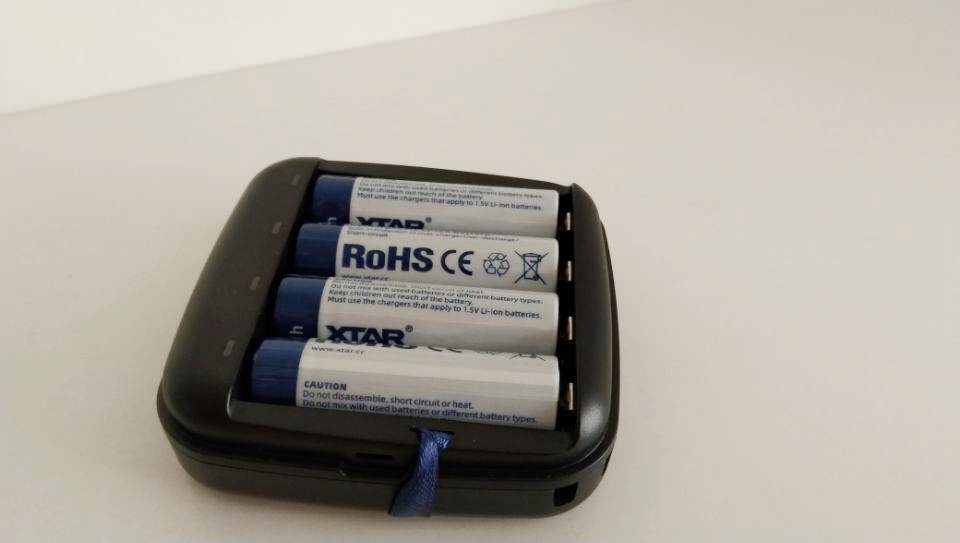 熊孩子玩具电池不怕没电了!XTARET4S充电器之体验