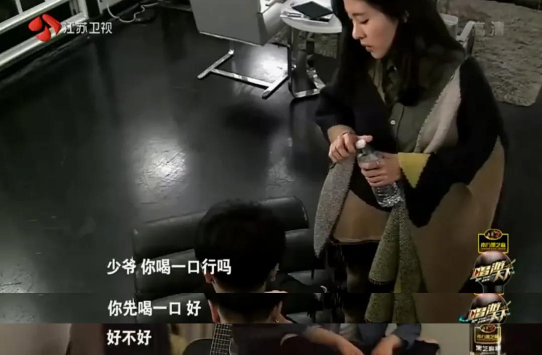 艾小羊：华晨宇非婚生女：一场完美的公关