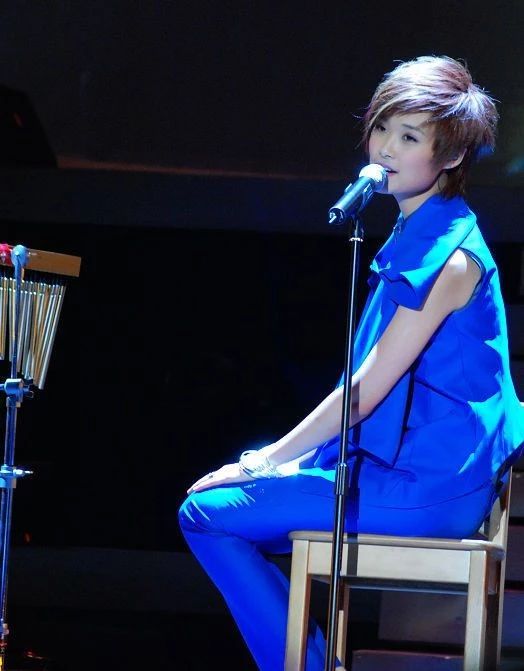 李宇春和韩寒的歌曲,李宇春和韩寒关系