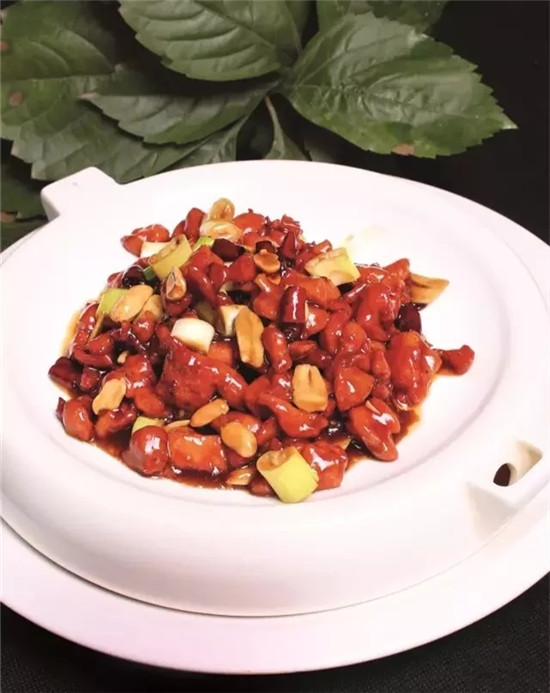 宫保鸡丁还是宫爆鸡丁你写对了吗,宫爆鸡丁宫保鸡丁是怎么做的