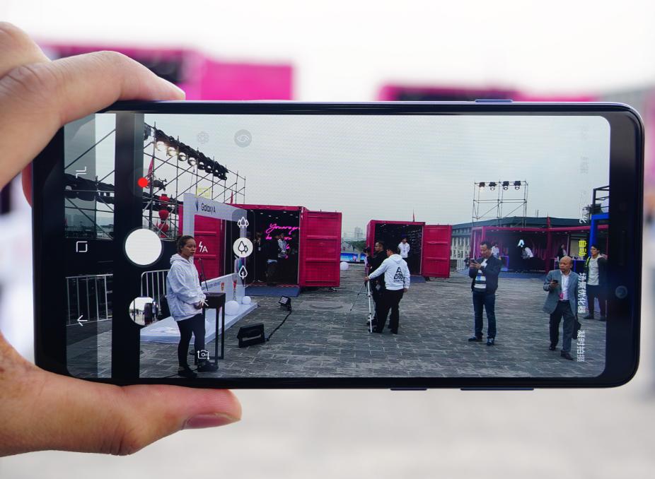 三星a9s全面评测,三星后置四摄手机