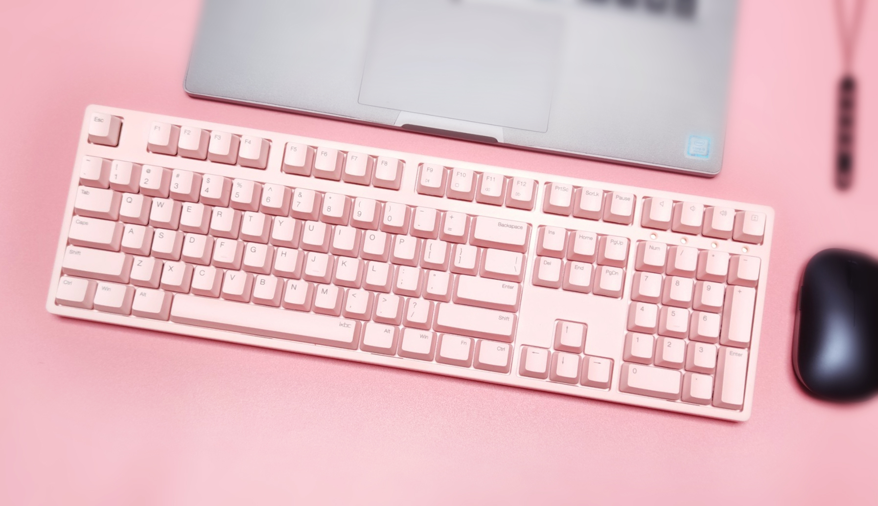 ikbcw210和黑峡谷x5选哪个好,ikbcw210无线蓝牙键盘续航测试