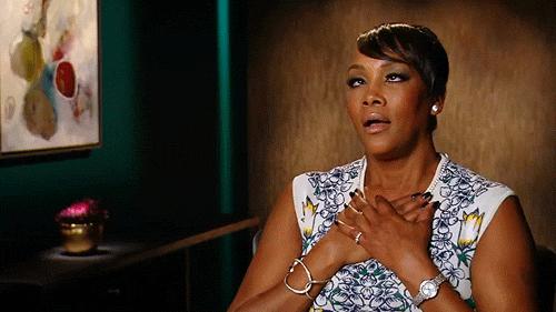 把这个塞进去就能不用卫生巾？用这个会很难受吗？