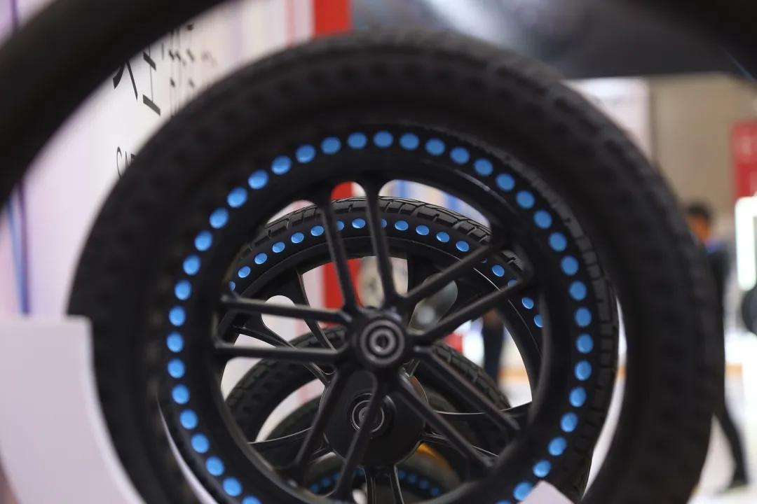 防爆胎怎么分辨扎了还是爆胎了,防爆胎容易爆胎的原因