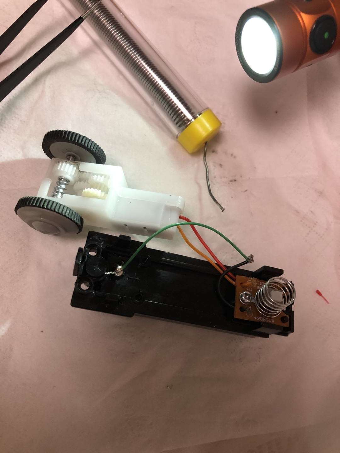 米兔维修螺丝刀,米兔轨道火车头维修