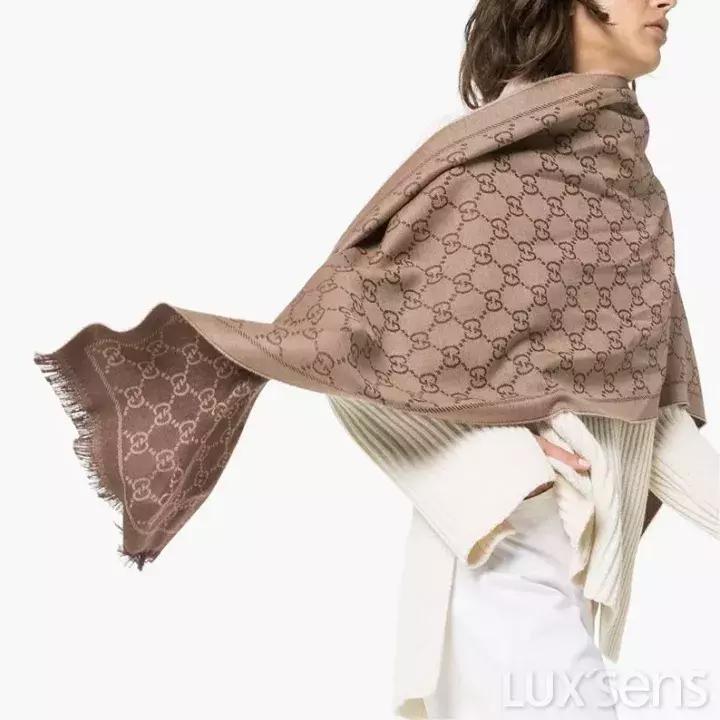 一千块可以买得到lv外套吗,一万一买的gucci包还能值多少钱